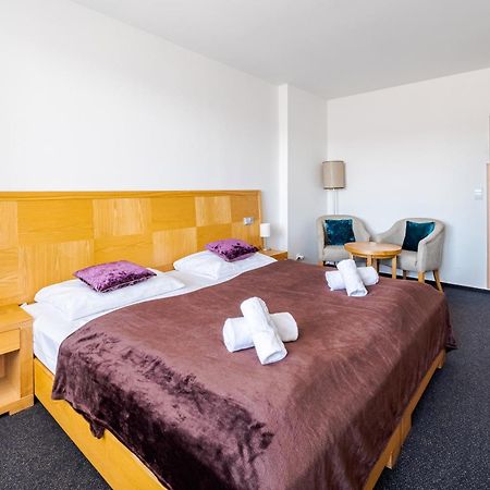 Private Luxury Apartments Frymburk Room photo