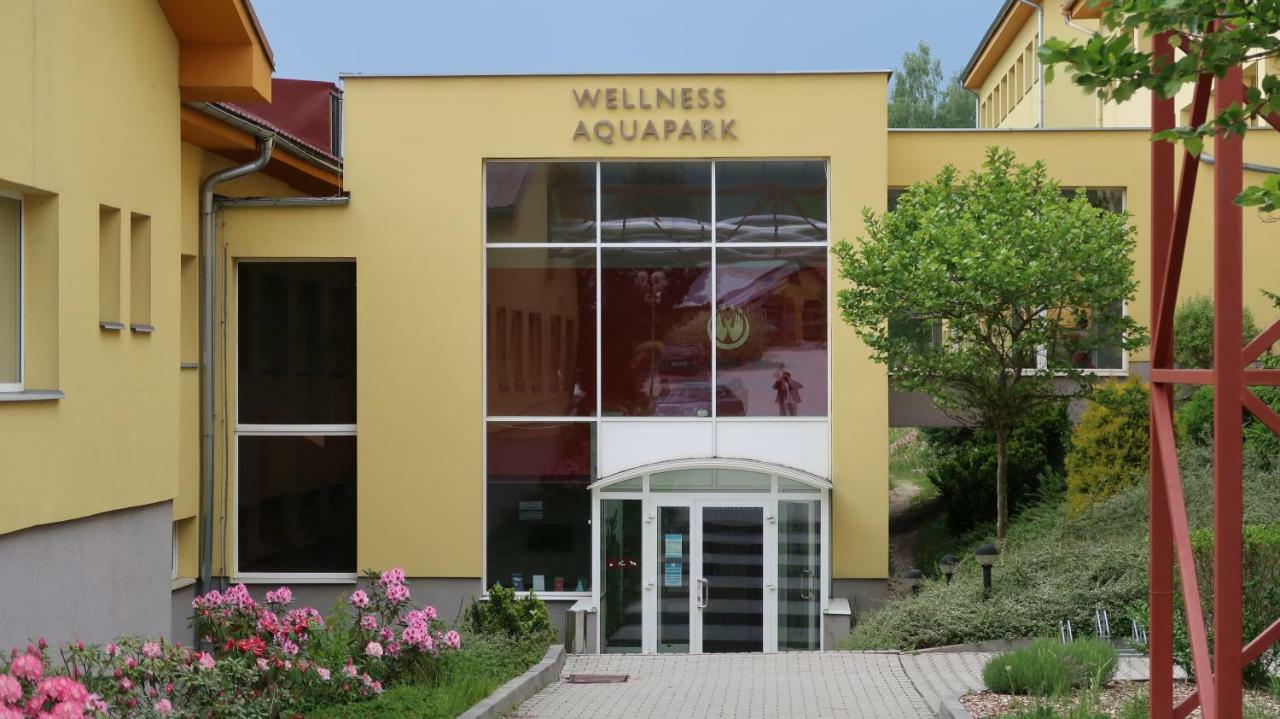 Private Luxury Apartments Frymburk Exterior photo